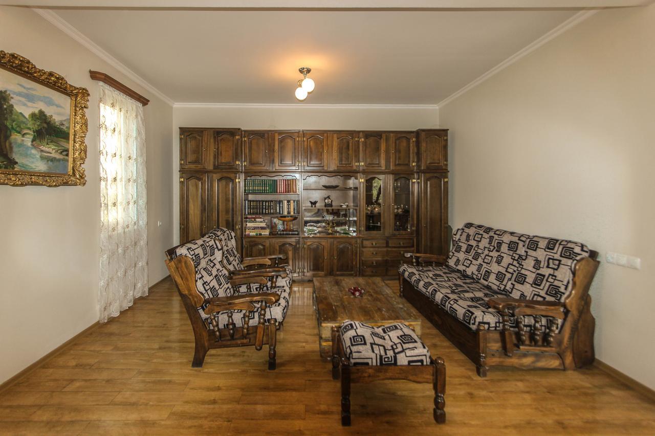 Apartment Gardens 44 Тбілісі Екстер'єр фото