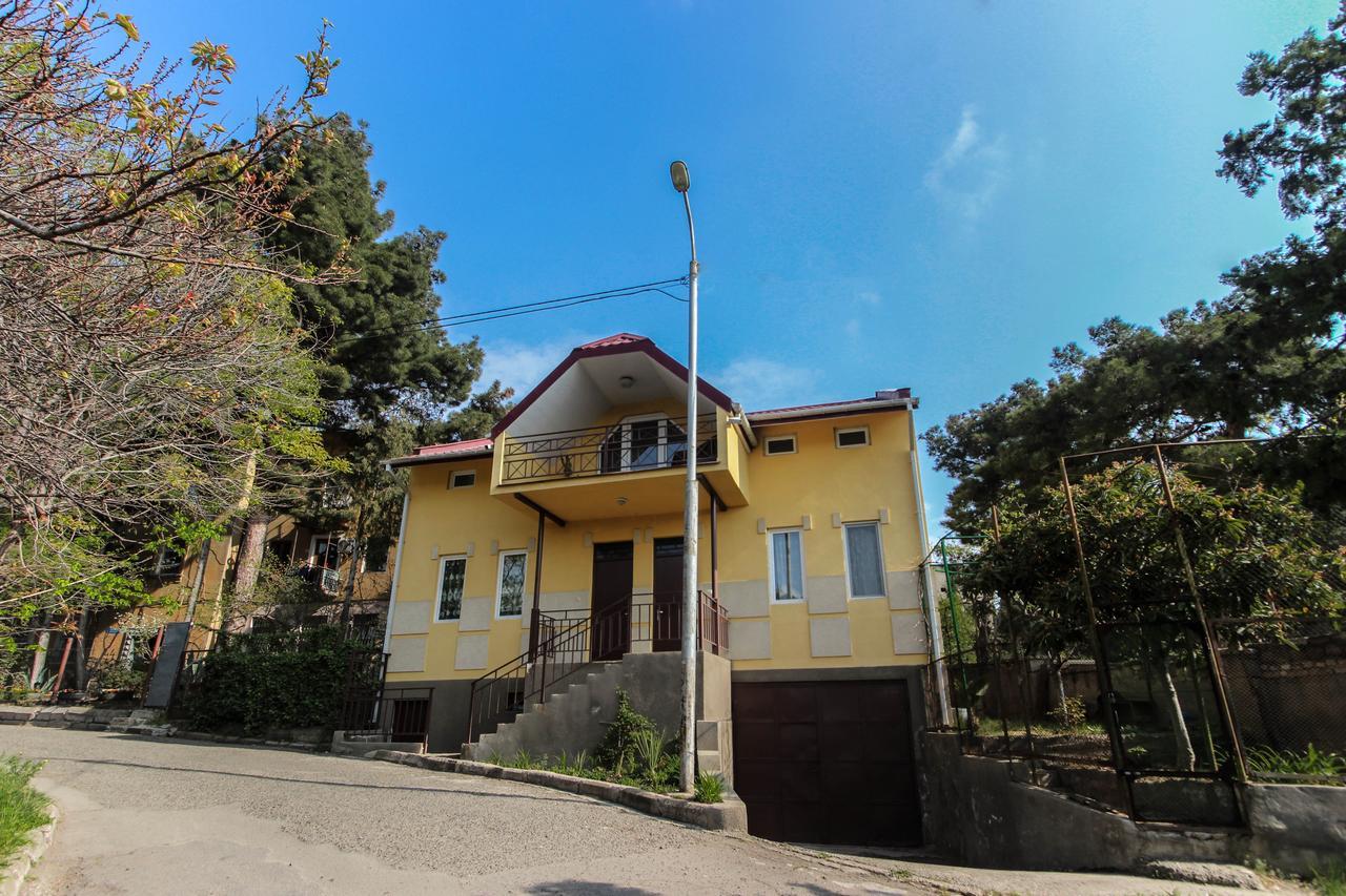 Apartment Gardens 44 Тбілісі Екстер'єр фото